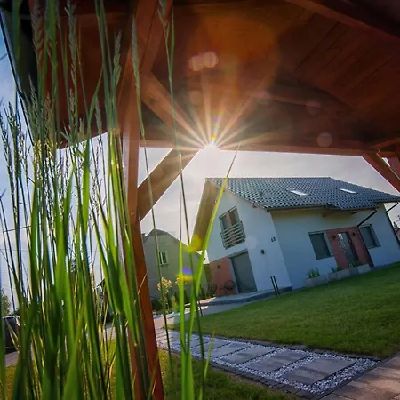 Tatil Evi Na Skraju Raju